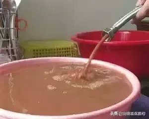 太阳能热水器怎么清洗里面的水垢（太阳能热水器水垢清洗小妙招）